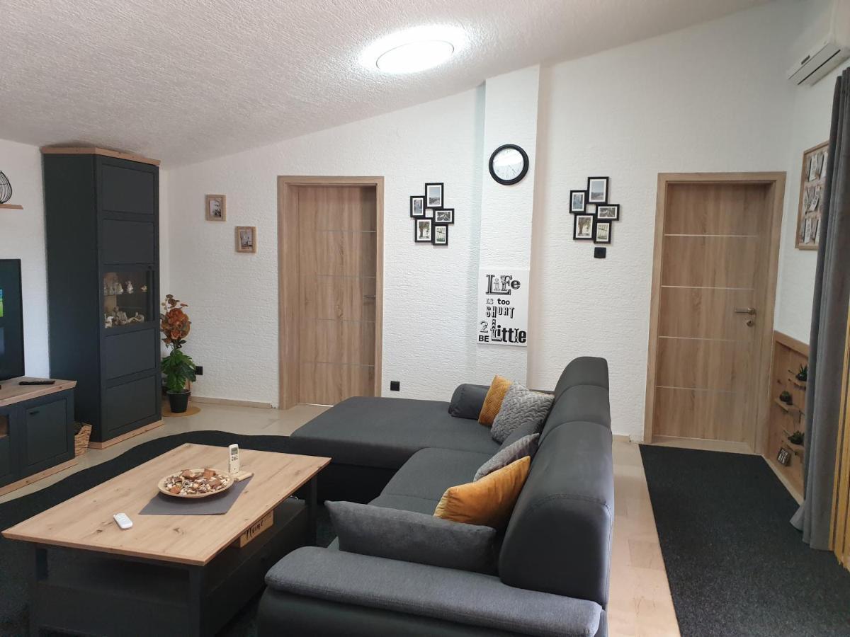 רובנסקה Apartman Anabella מראה חיצוני תמונה