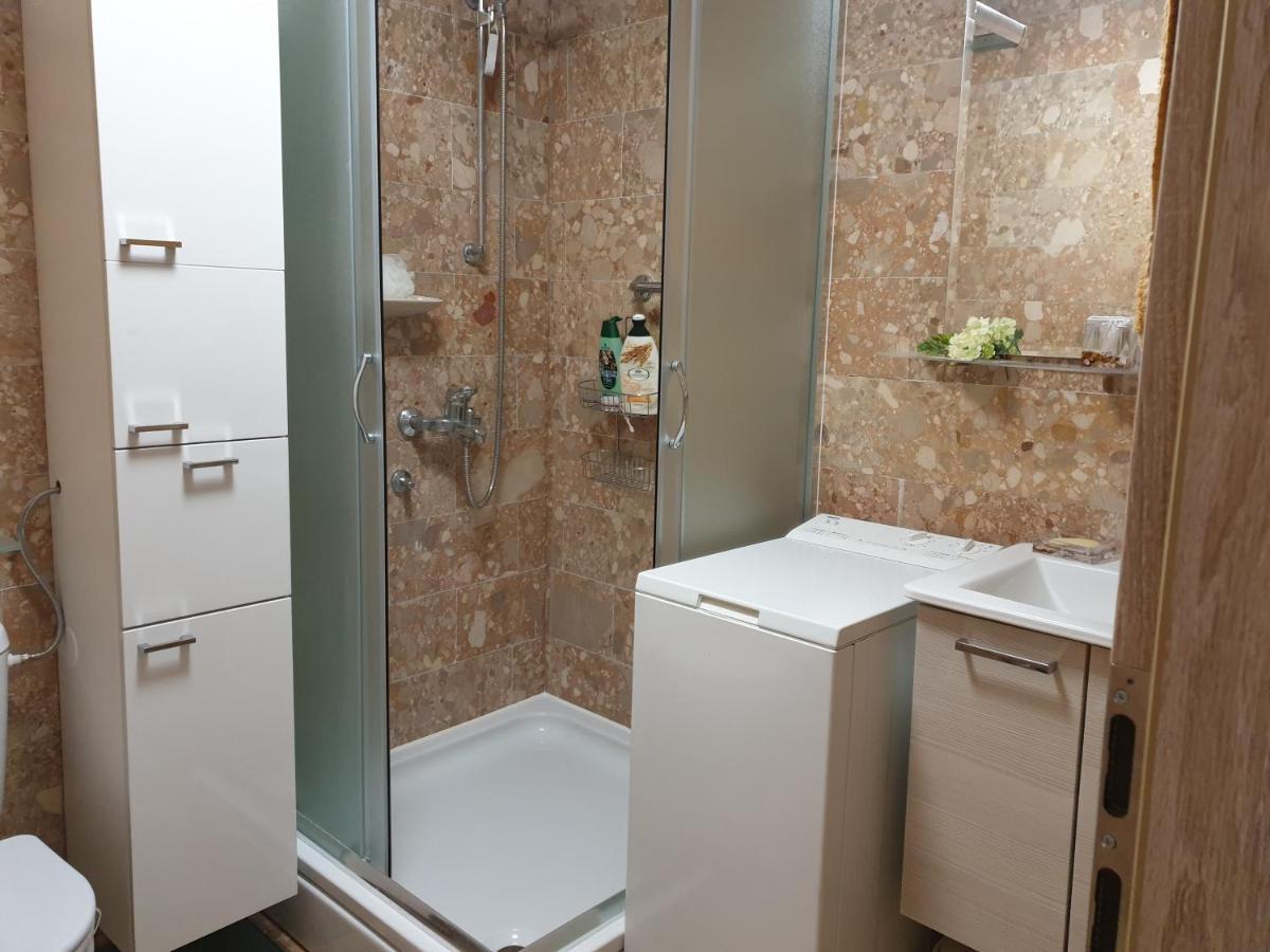 רובנסקה Apartman Anabella מראה חיצוני תמונה
