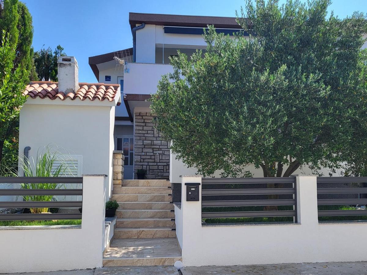 רובנסקה Apartman Anabella מראה חיצוני תמונה