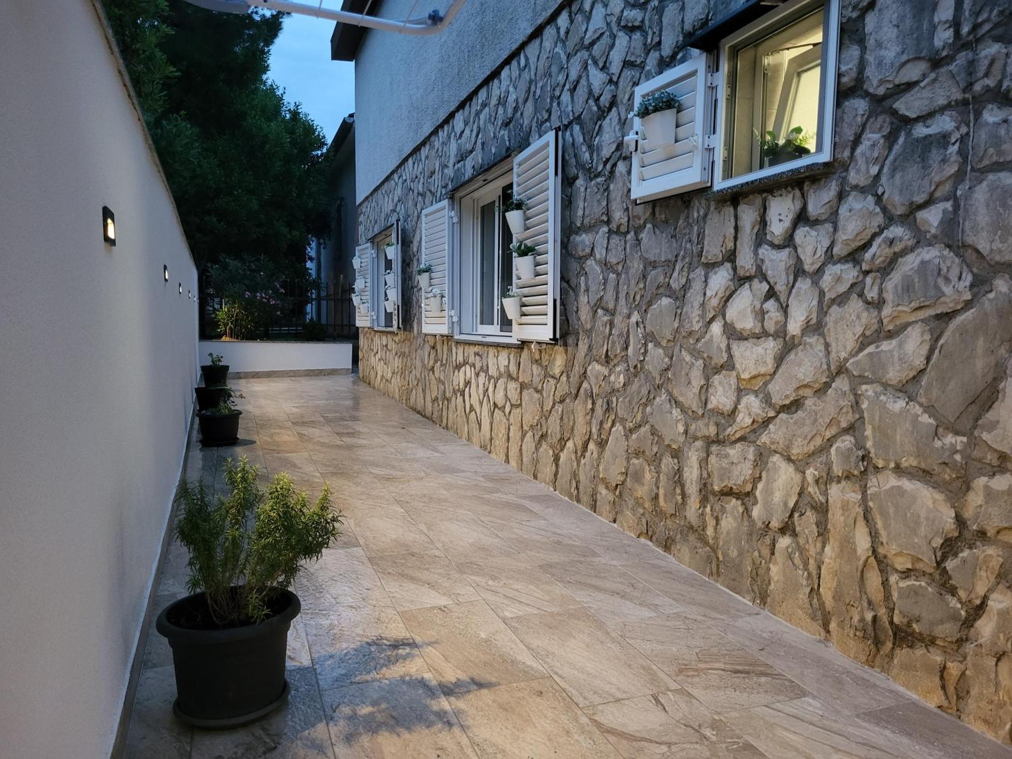 רובנסקה Apartman Anabella מראה חיצוני תמונה