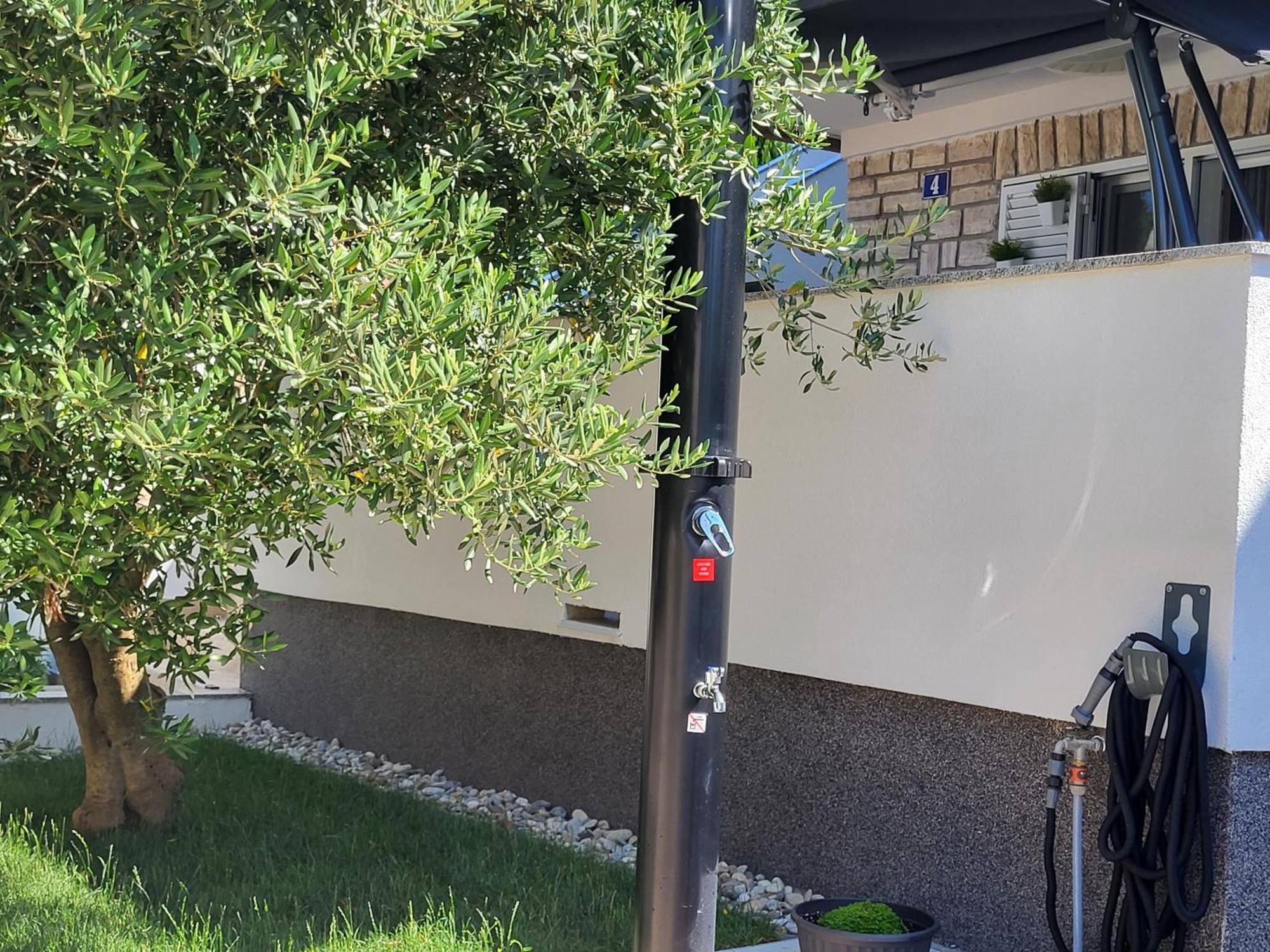 רובנסקה Apartman Anabella מראה חיצוני תמונה